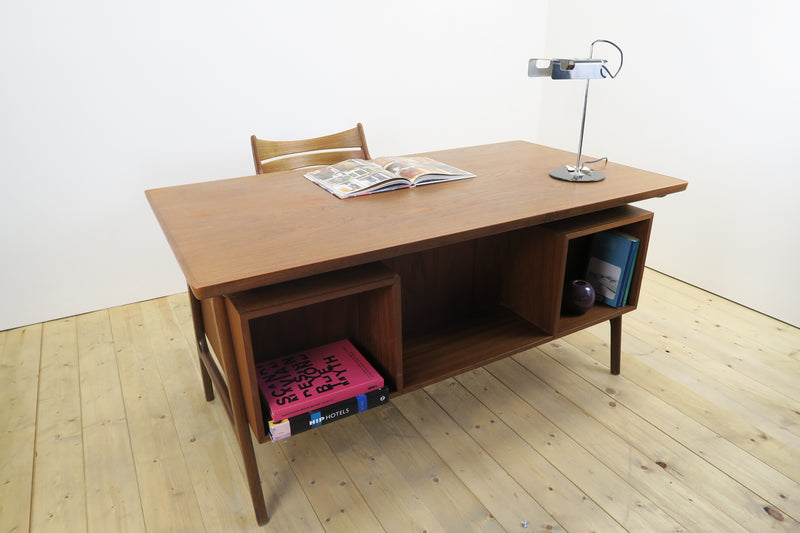 Teak writing desk with drawers, Denmark 1960