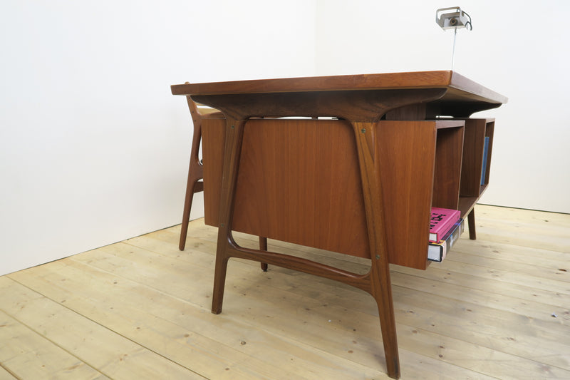 Teak writing desk with drawers, Denmark 1960