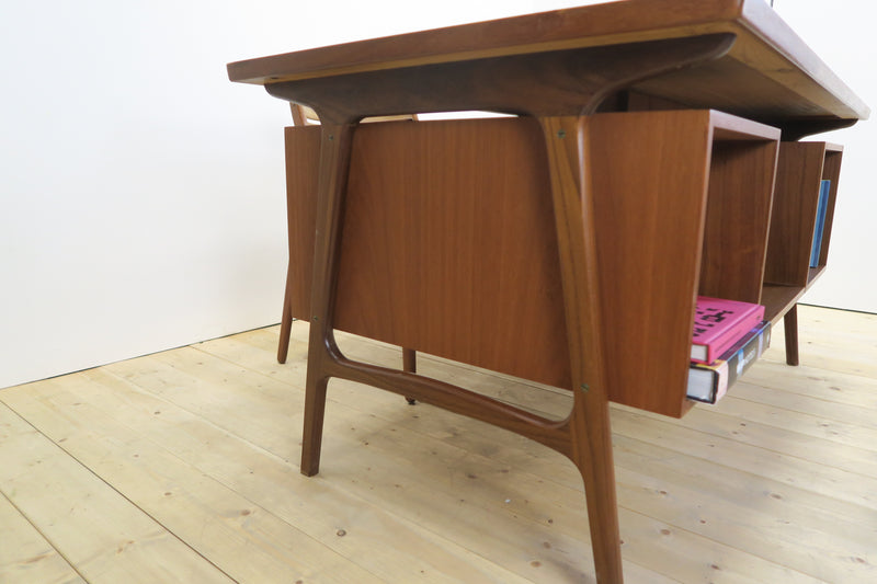 Teak writing desk with drawers, Denmark 1960