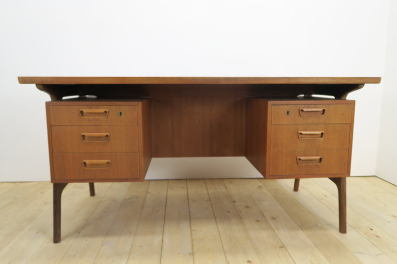 Teak writing desk with drawers, Denmark 1960