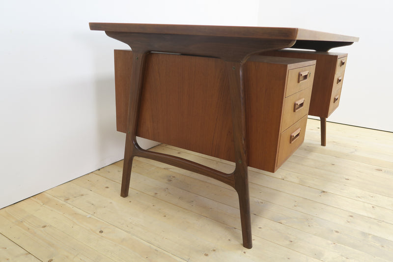 Teak writing desk with drawers, Denmark 1960