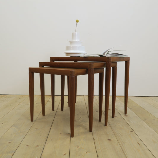 Tavolini Nesting in Teak – H.W. Klein per Bramin, Danimarca 1960 | Mid-Century