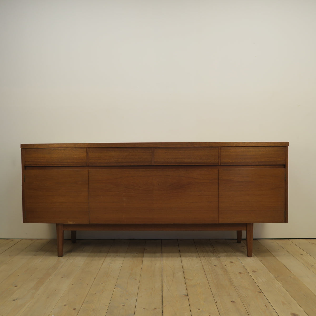 Sideboard britannico in teak, anni ’60