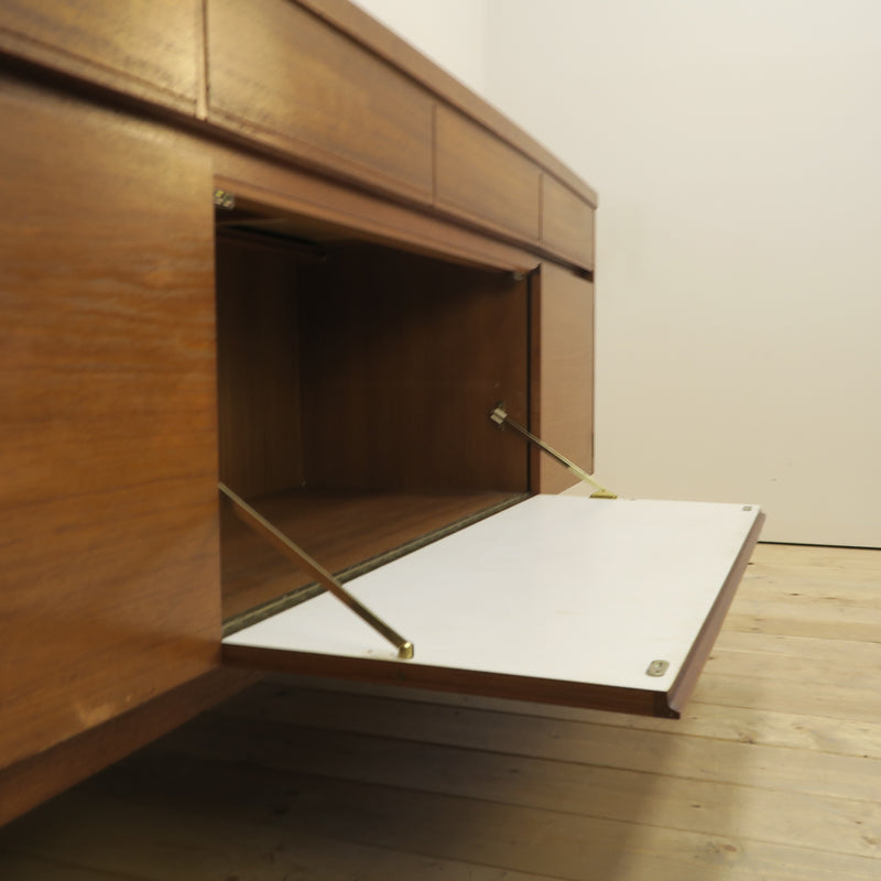 Sideboard britannico in teak, anni ’60