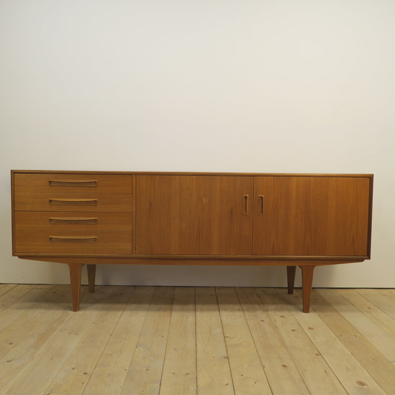 Sideboard in teak, anni ’60