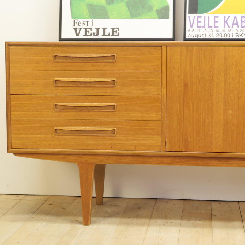 Sideboard in teak, anni ’60