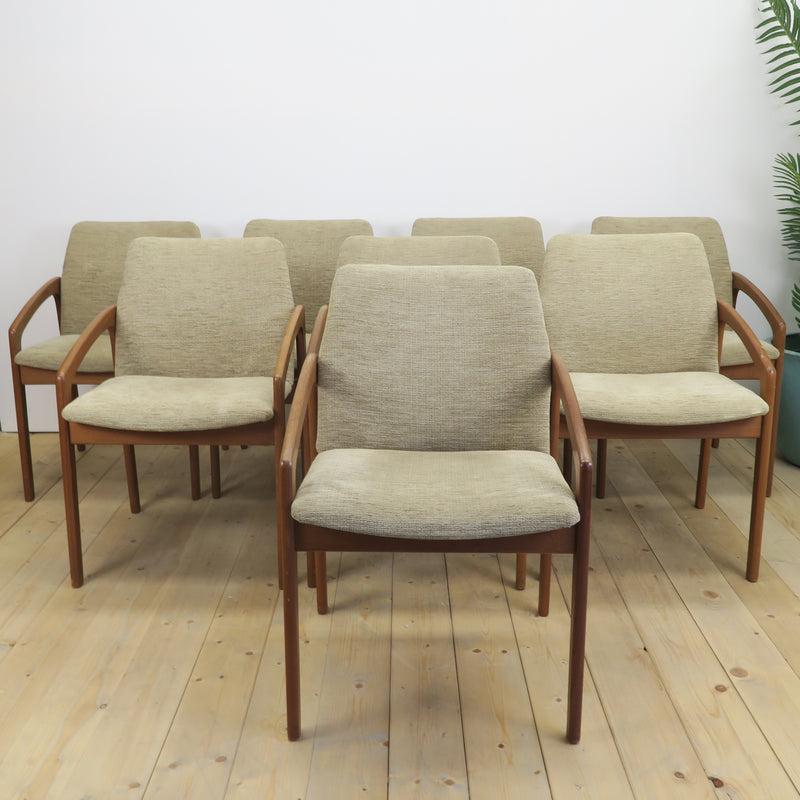 Set di 8 sedie Model 23 in teak di Henning Kjærnulf per Korup Stolefabrik, Danimarca 1960