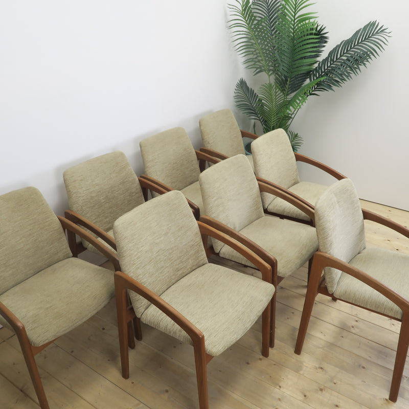 Set di 8 sedie Model 23 in teak di Henning Kjærnulf per Korup Stolefabrik, Danimarca 1960
