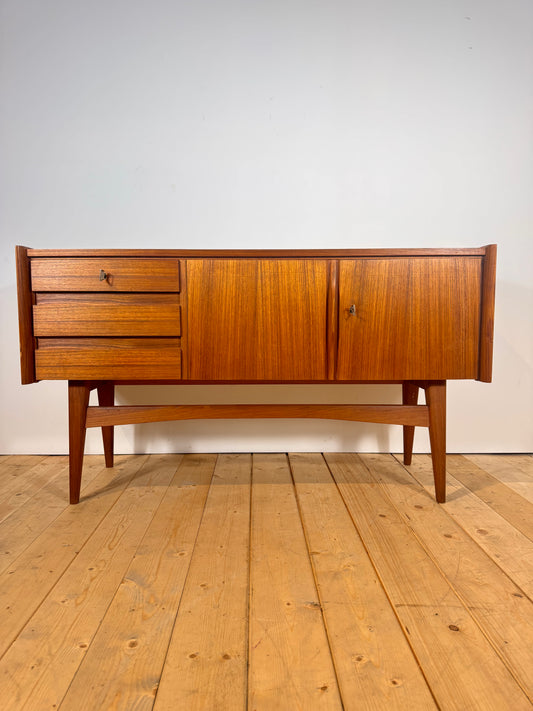 Sideboard in teak danese, anni ’60