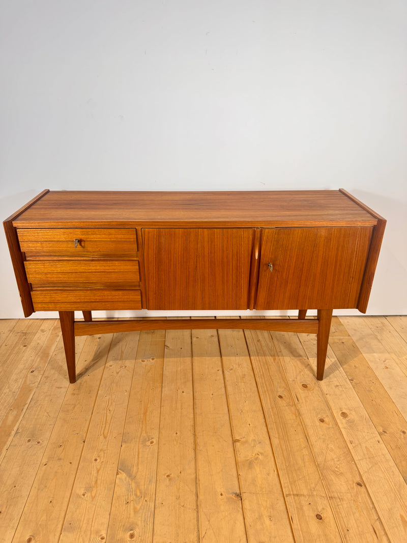 Sideboard in teak danese, anni ’60