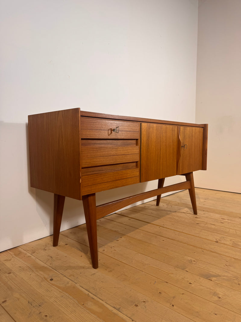Sideboard in teak danese, anni ’60