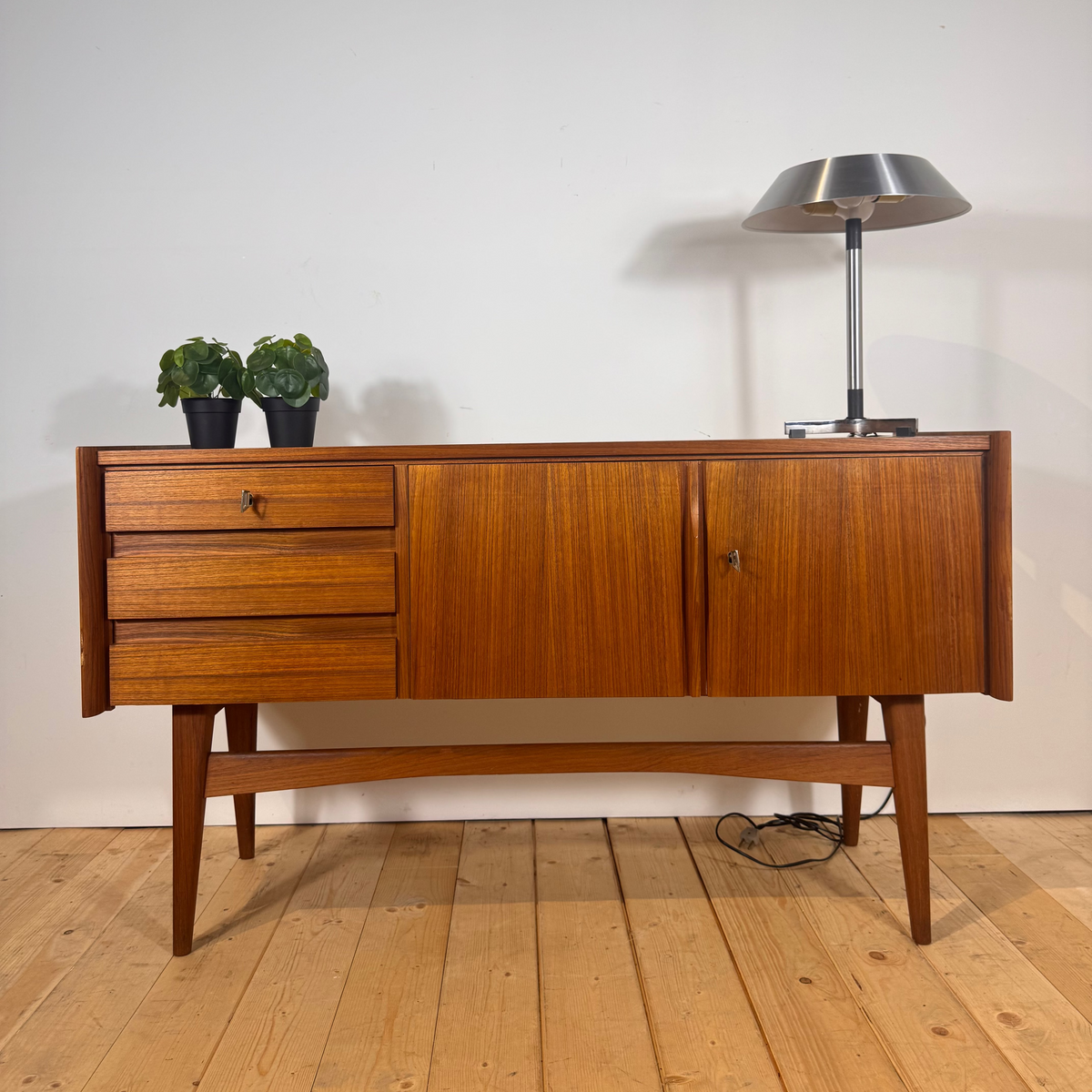 Sideboard in teak danese, anni ’60
