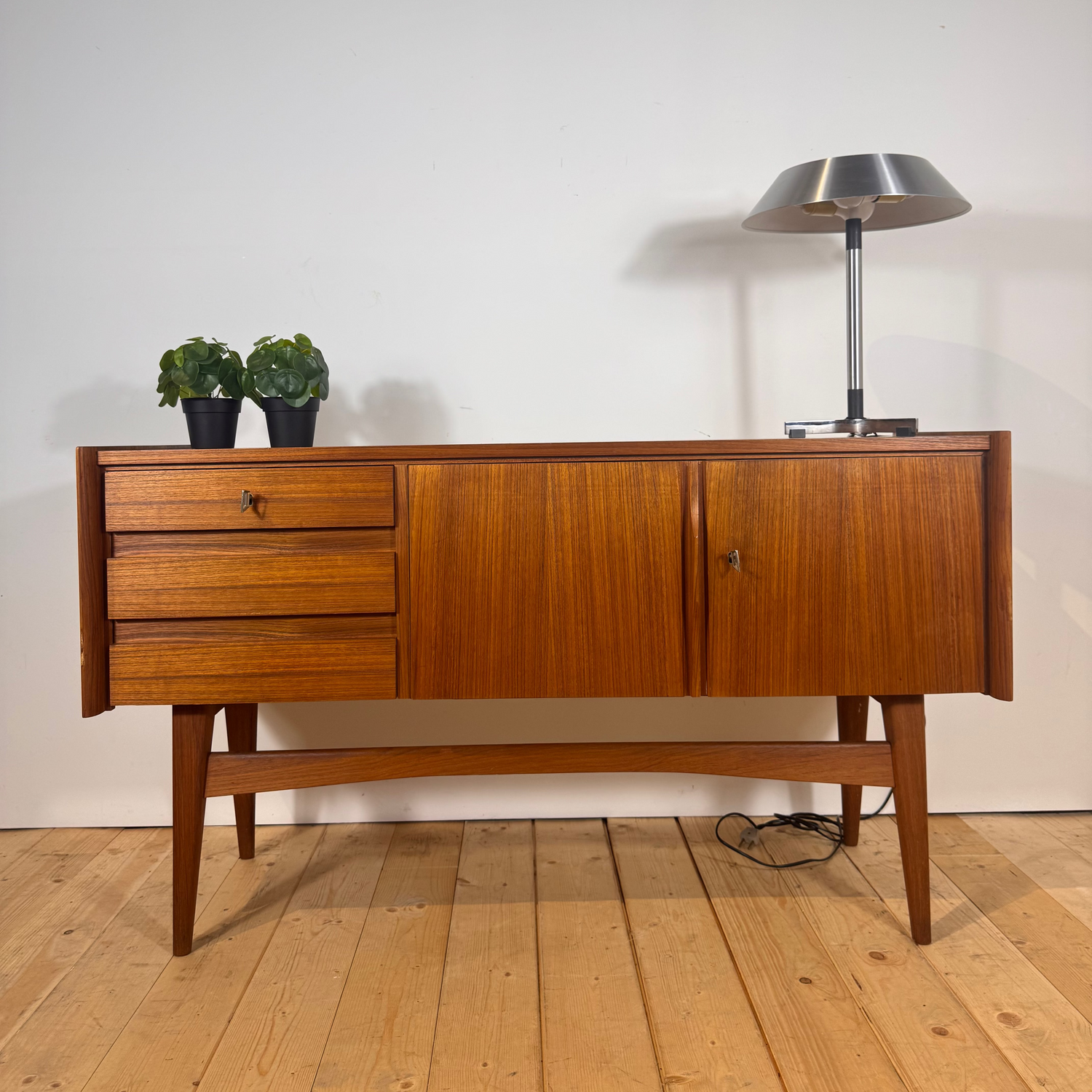 Sideboard in teak danese, anni ’60