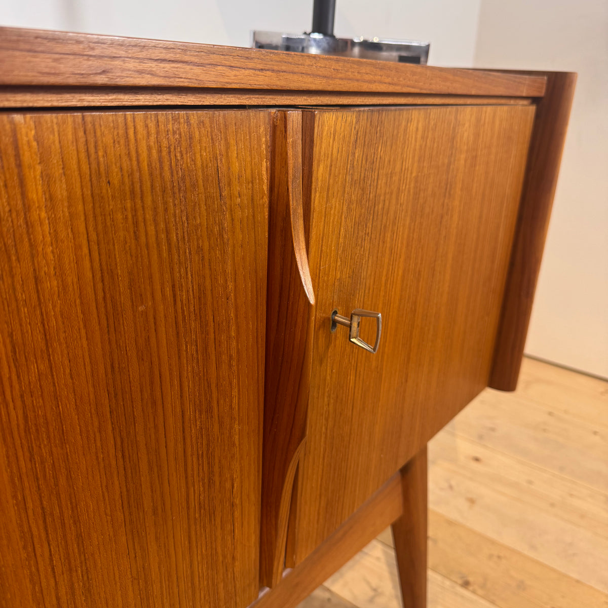 Sideboard in teak danese, anni ’60