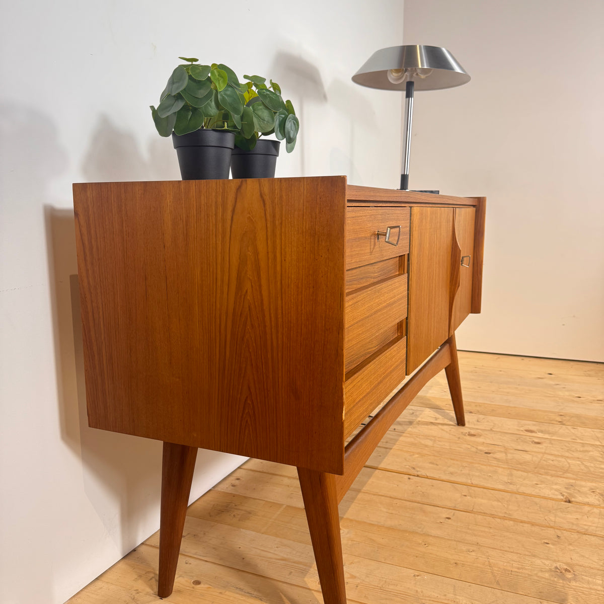 Sideboard in teak danese, anni ’60