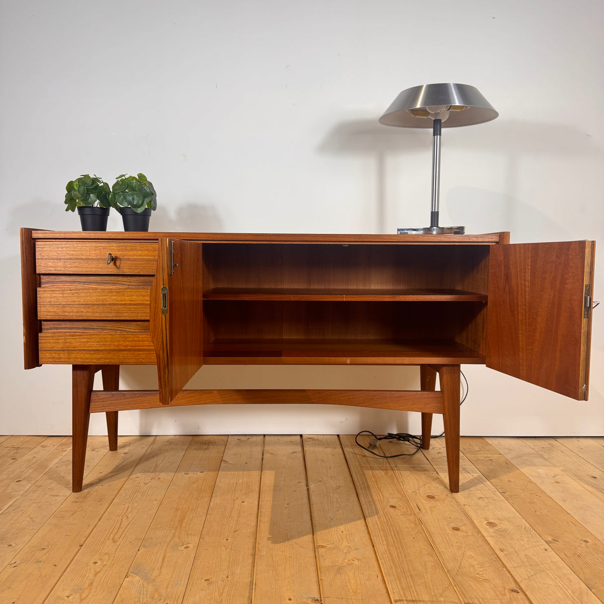 Sideboard in teak danese, anni ’60