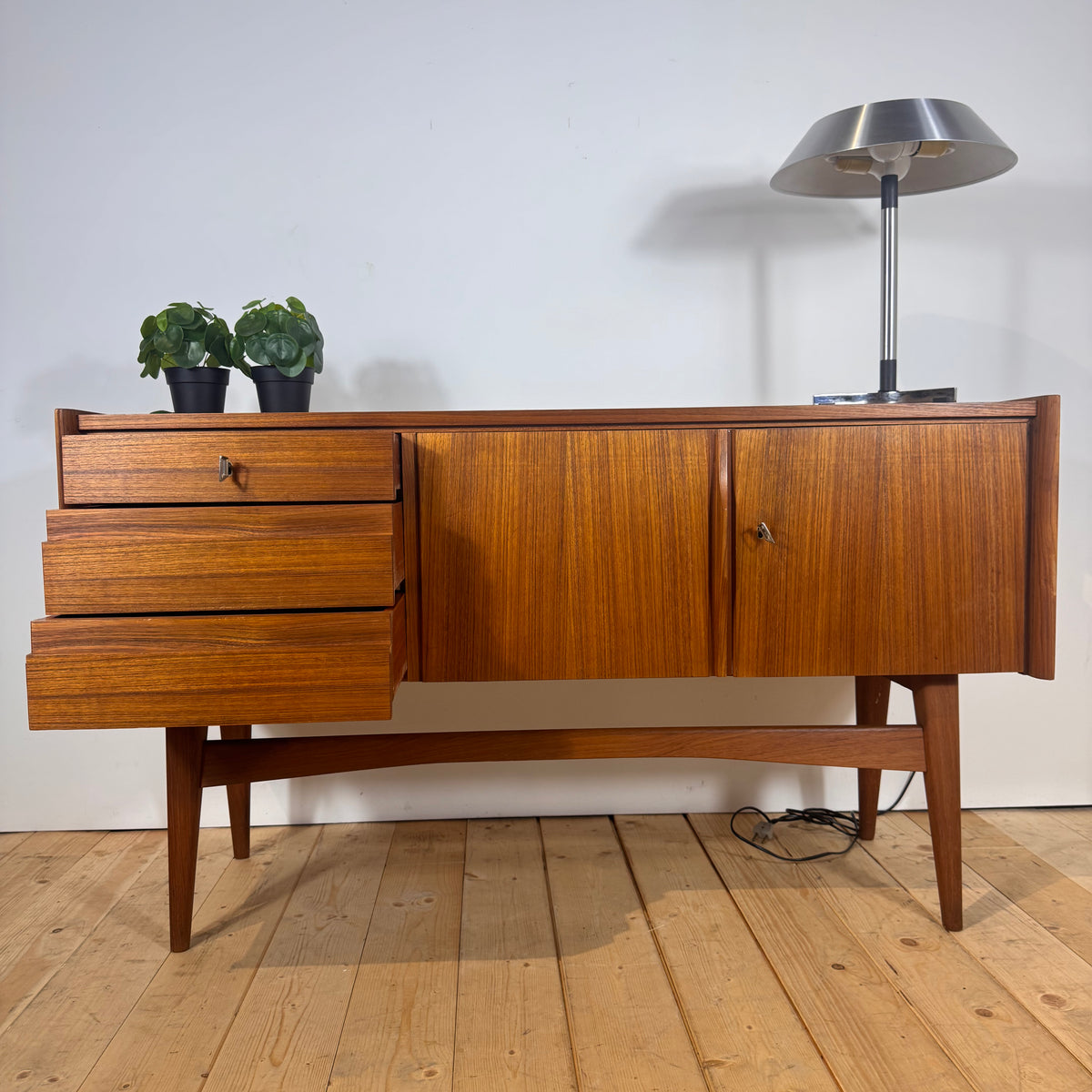 Sideboard in teak danese, anni ’60