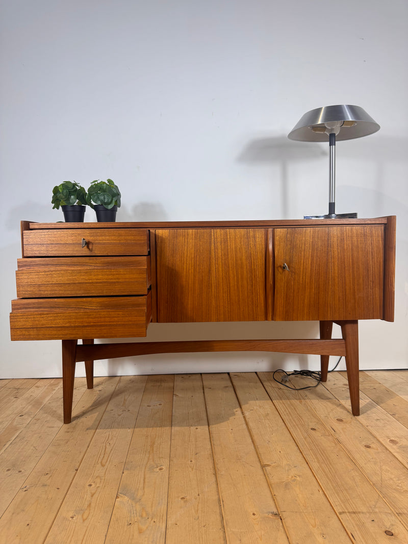 Sideboard in teak danese, anni ’60