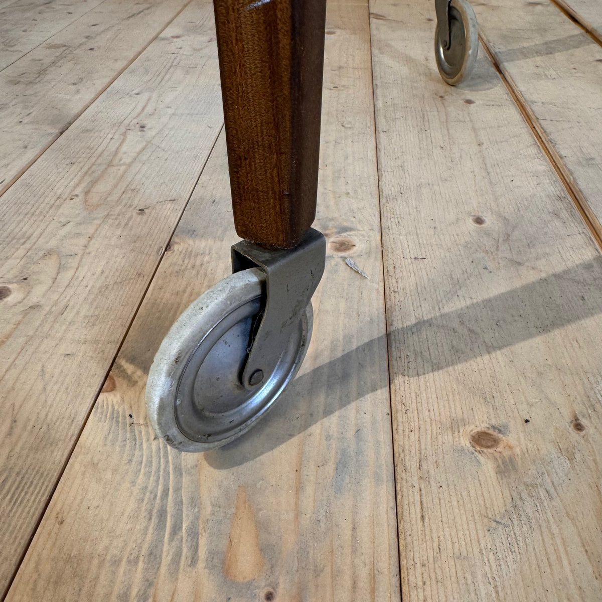 Bar trolley in teak danese, anni ’60