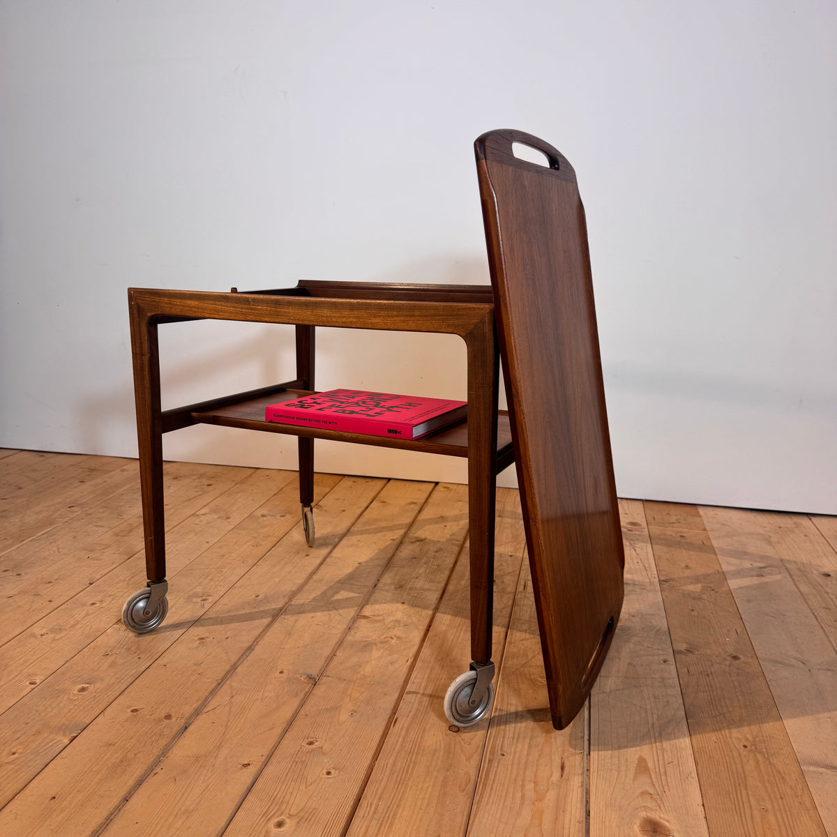 Bar trolley in teak danese, anni ’60