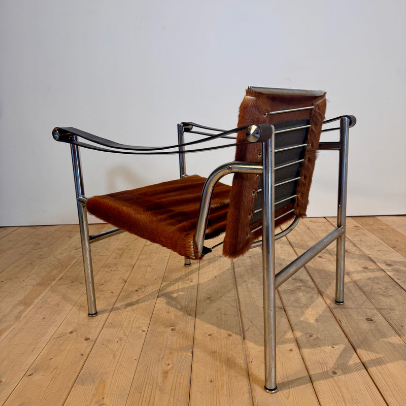 Poltrona LC1 Sling Chair di Le Corbusier, Pierre Jeanneret e Charlotte Perriand per Cassina