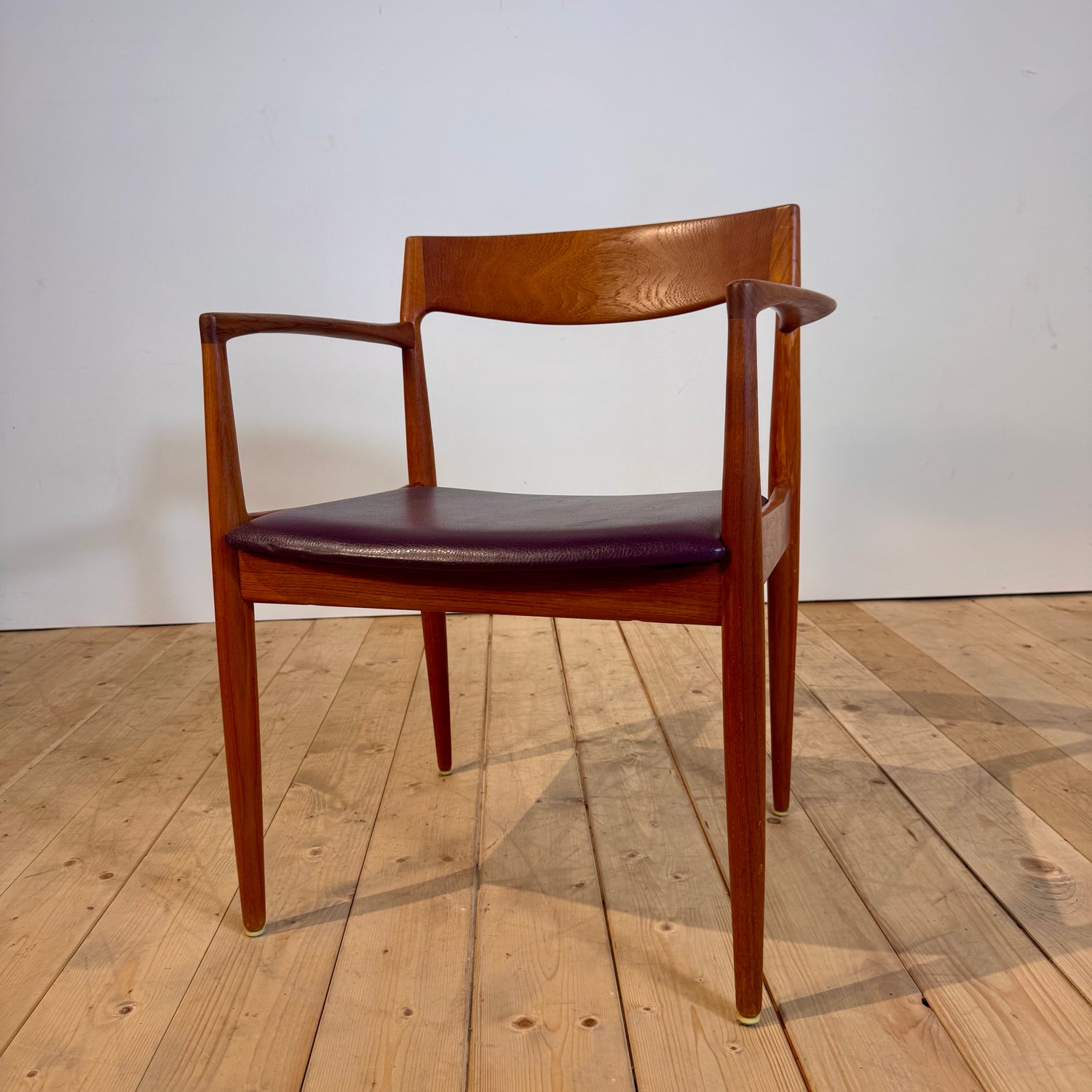 Sedia con braccioli di Henry W. Klein per Bramin, anni ’60