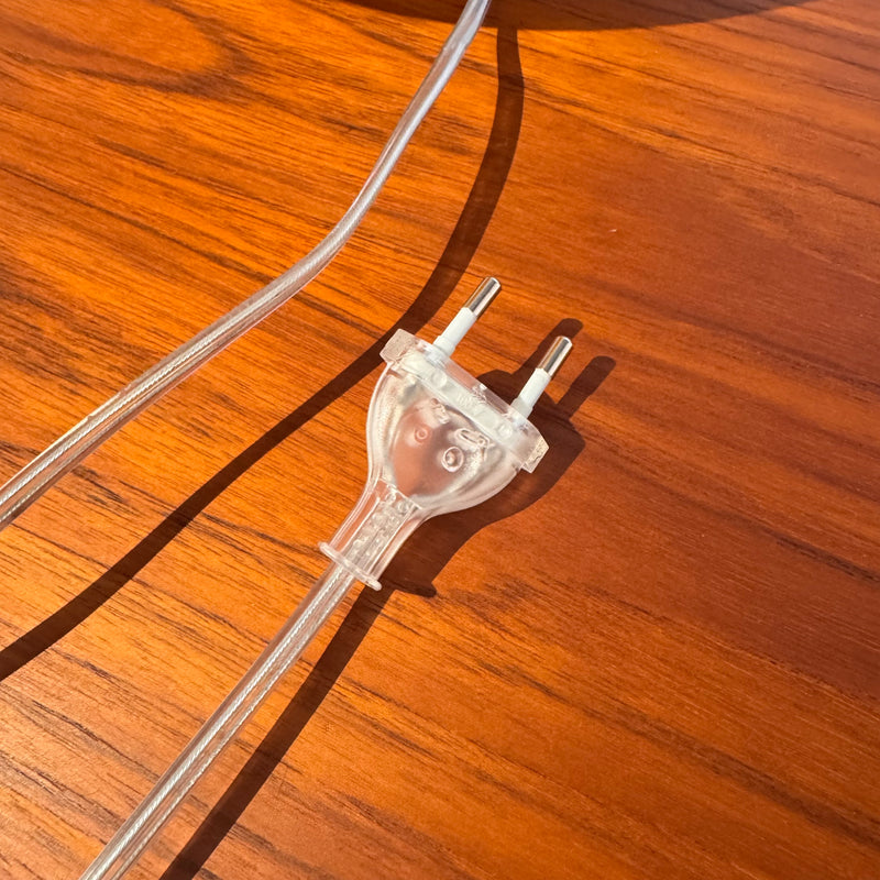 Lampada da tavolo Nessino di Artemide gialla, Giancarlo Mattioli