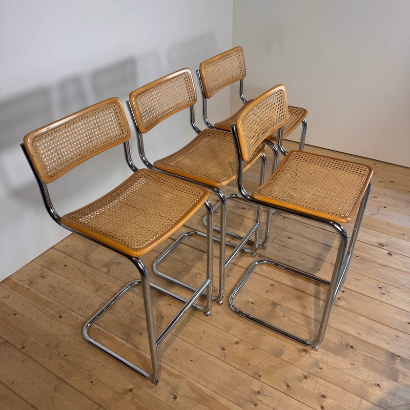 Set di quattro sgabelli italiani in legno, paglia di Vienna e acciaio cromato, anni ’80