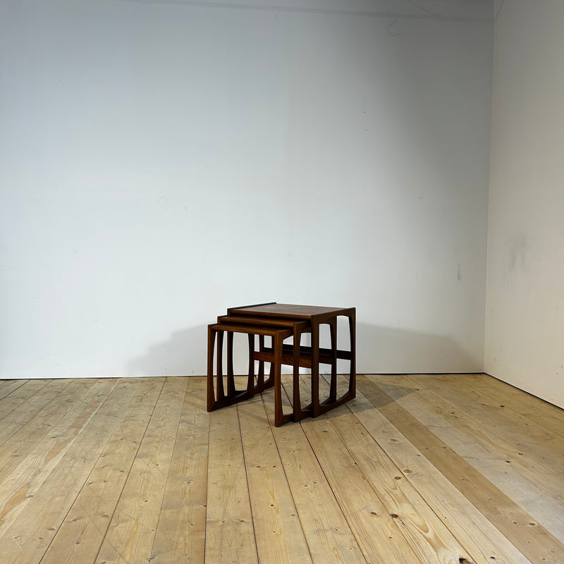 Nesting tables in teak, anni ’60