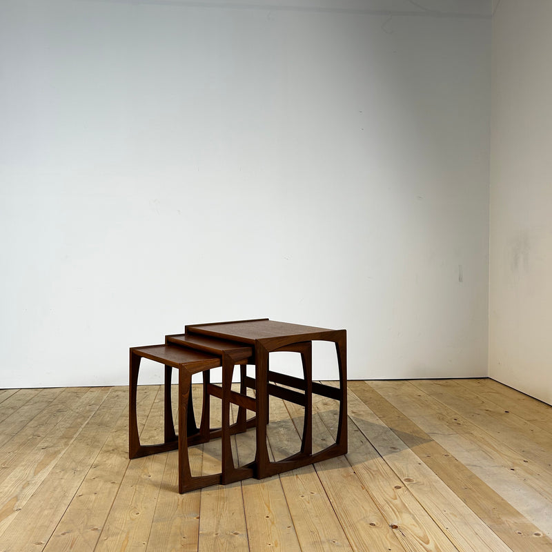 Nesting tables in teak, anni ’60