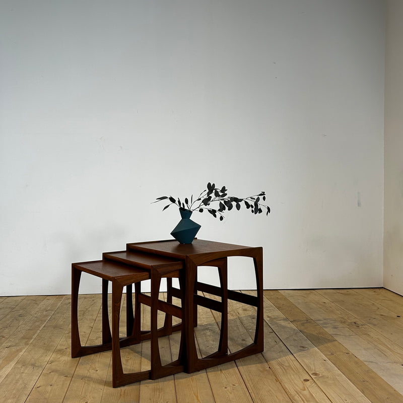 Nesting tables in teak, anni ’60