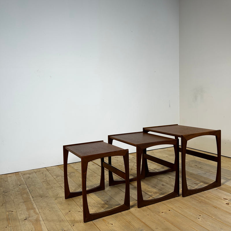 Nesting tables in teak, anni ’60