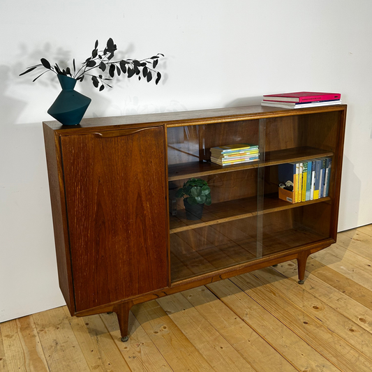 Sideboard Dunvegan di McIntosh, Regno Unito
