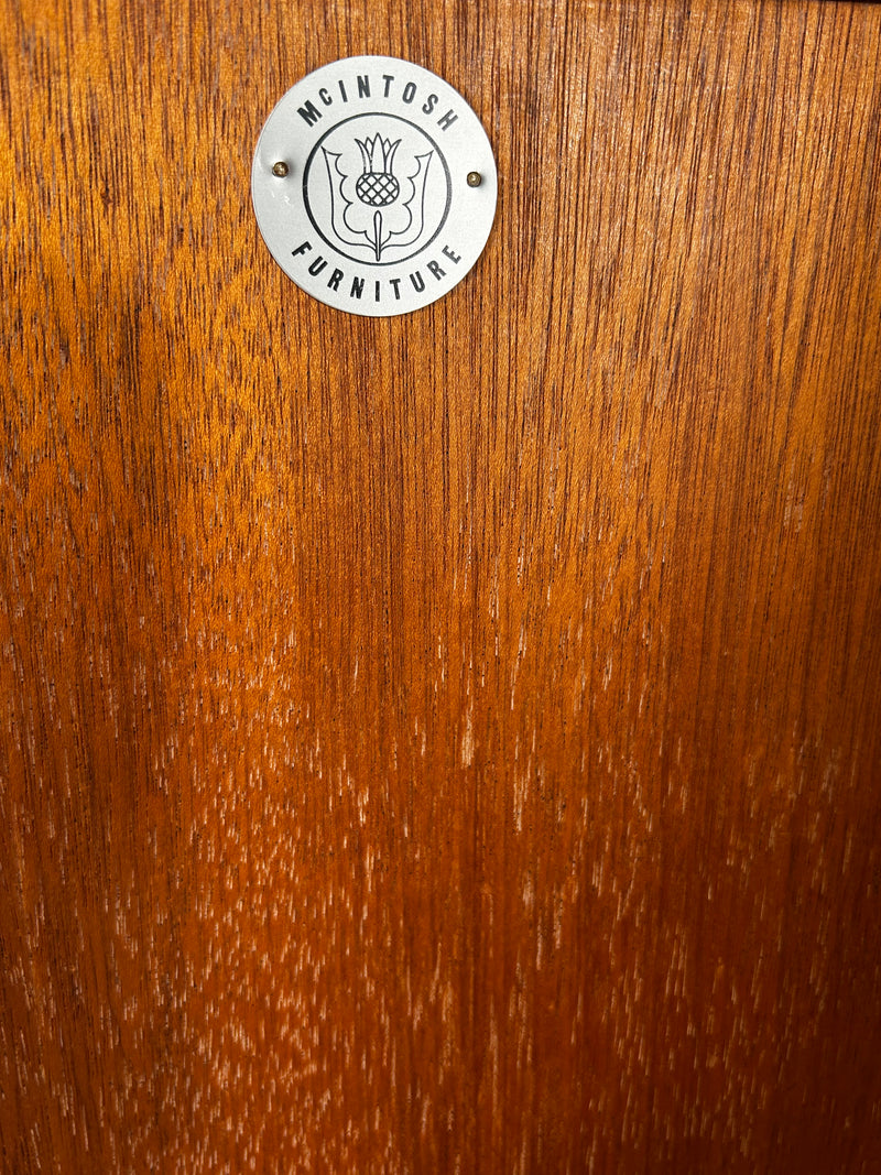 Sideboard Dunvegan di McIntosh, Regno Unito