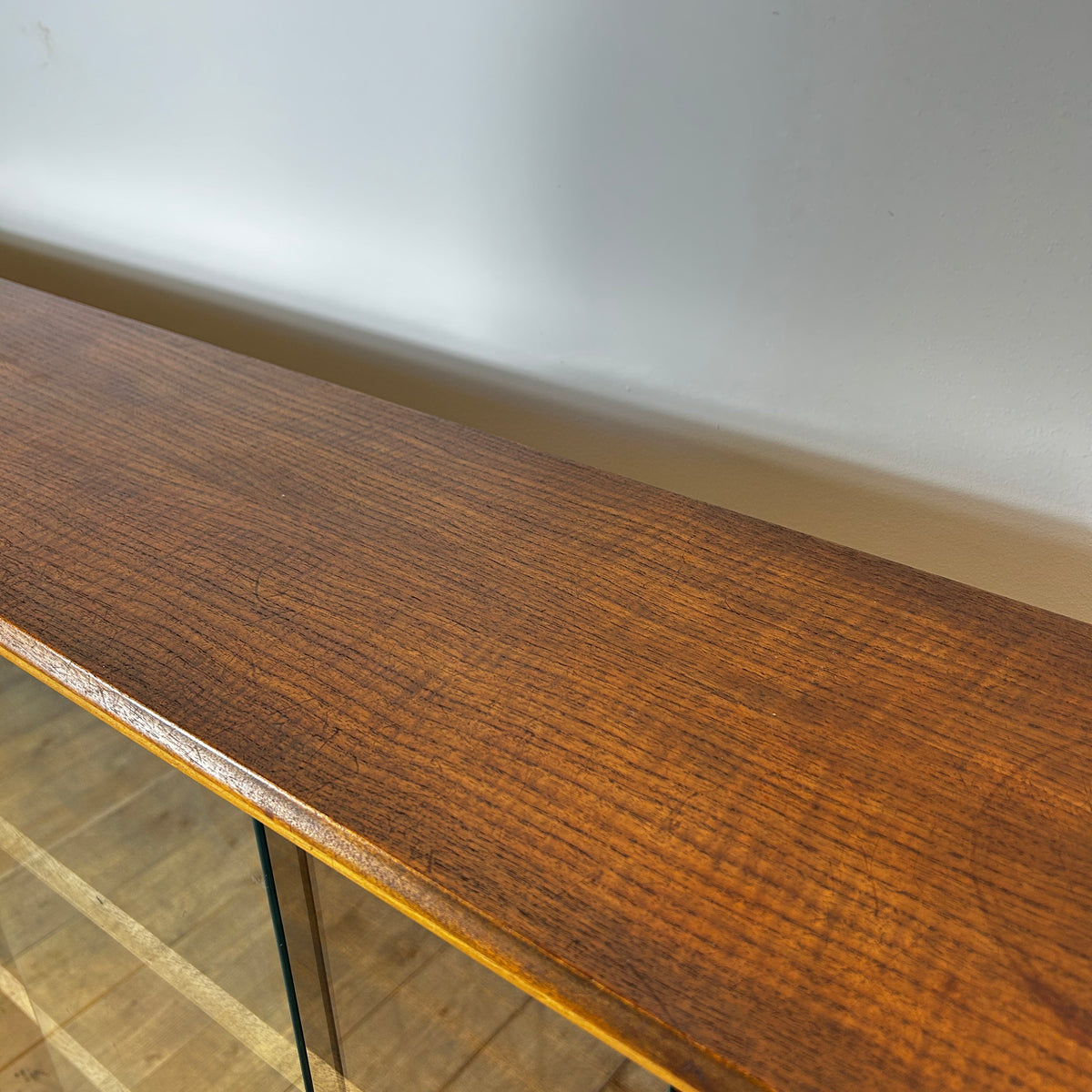 Sideboard Dunvegan di McIntosh, Regno Unito