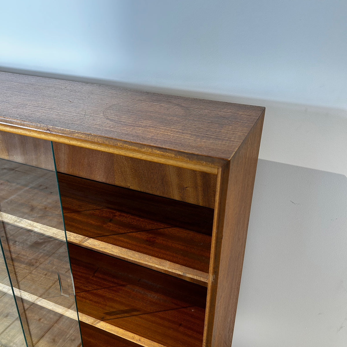 Sideboard Dunvegan di McIntosh, Regno Unito