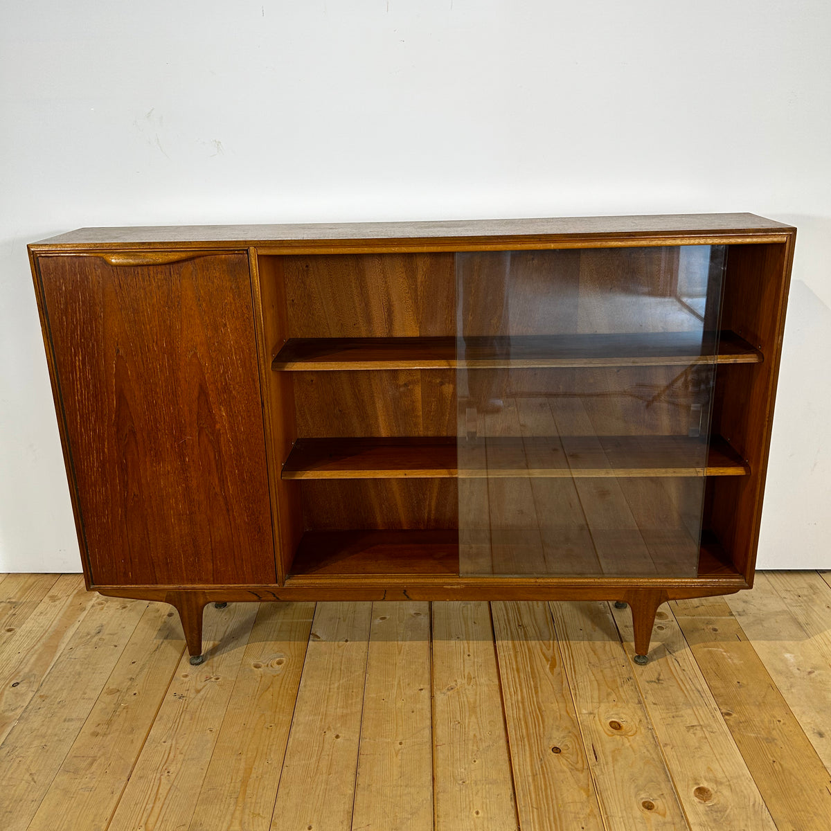 Sideboard Dunvegan di McIntosh, Regno Unito