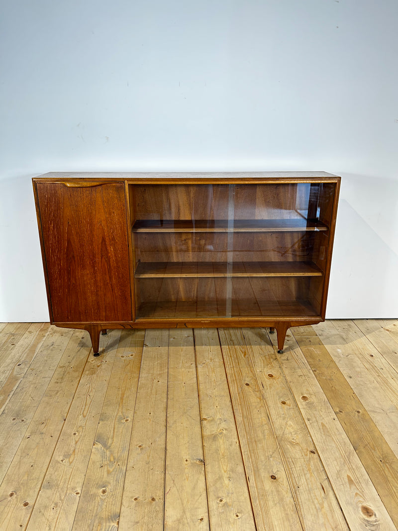 Sideboard Dunvegan di McIntosh, Regno Unito