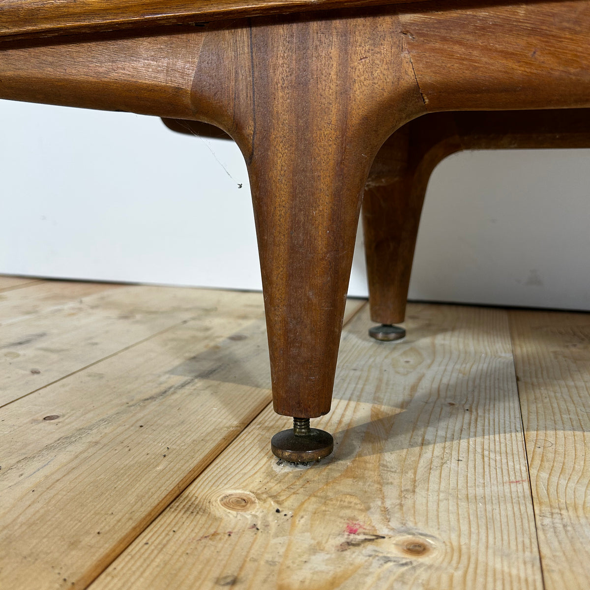 Sideboard Dunvegan di McIntosh, Regno Unito