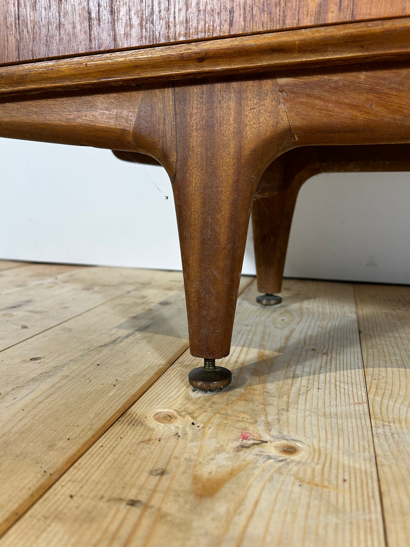 Sideboard Dunvegan di McIntosh, Regno Unito