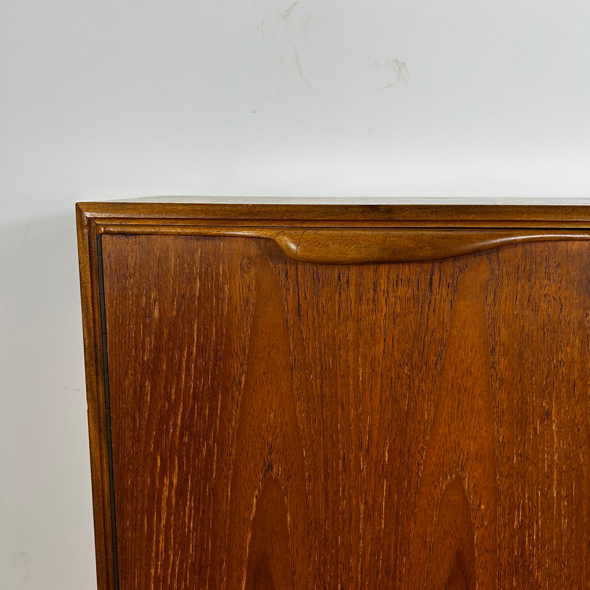 Sideboard Dunvegan di McIntosh, Regno Unito