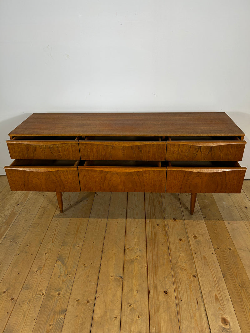 Cassettiera Midcentury Austinsuite in teak