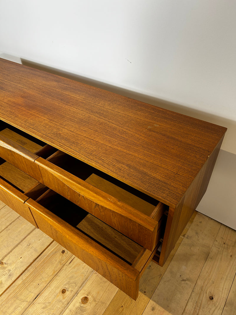 Cassettiera Midcentury Austinsuite in teak
