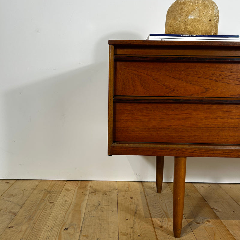 Cassettiera Austinsuite in teak, anni ’60