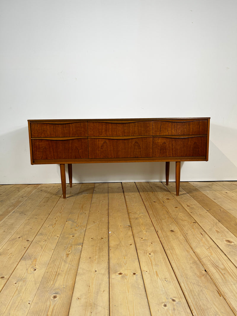 Cassettiera Austinsuite in teak, anni Sessanta
