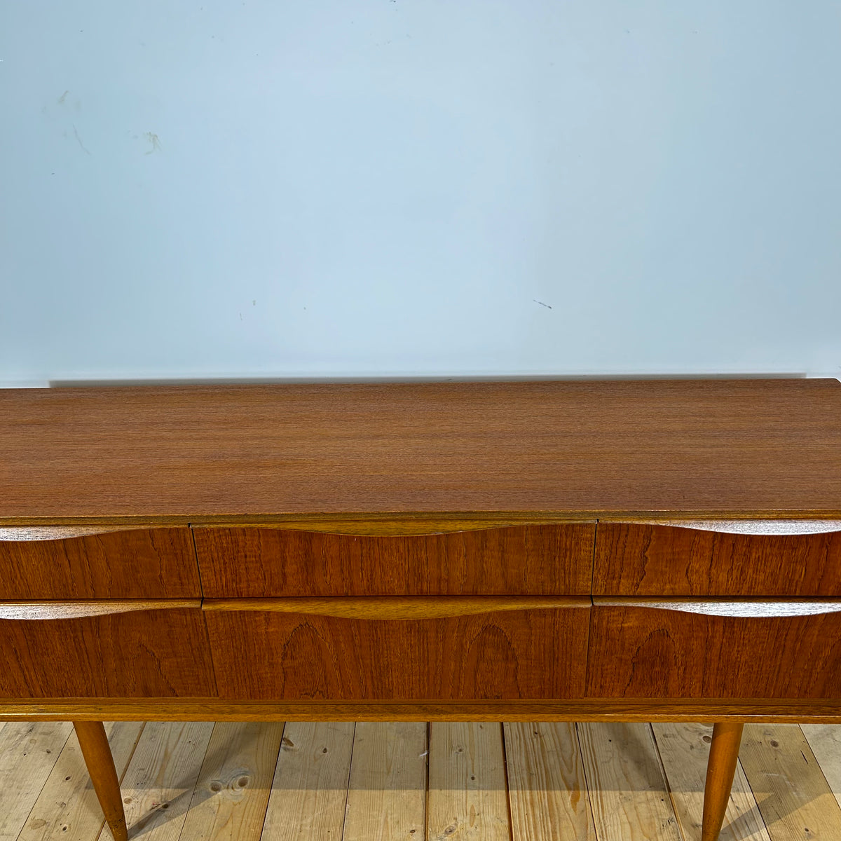 Cassettiera Austinsuite in teak, anni Sessanta