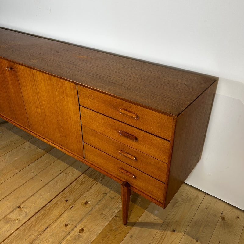 Sideboard in teak, anni ’60