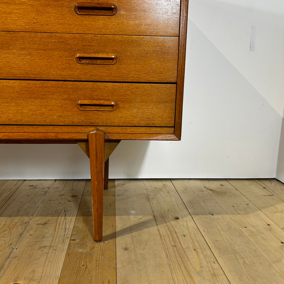 Sideboard in teak, anni ’60