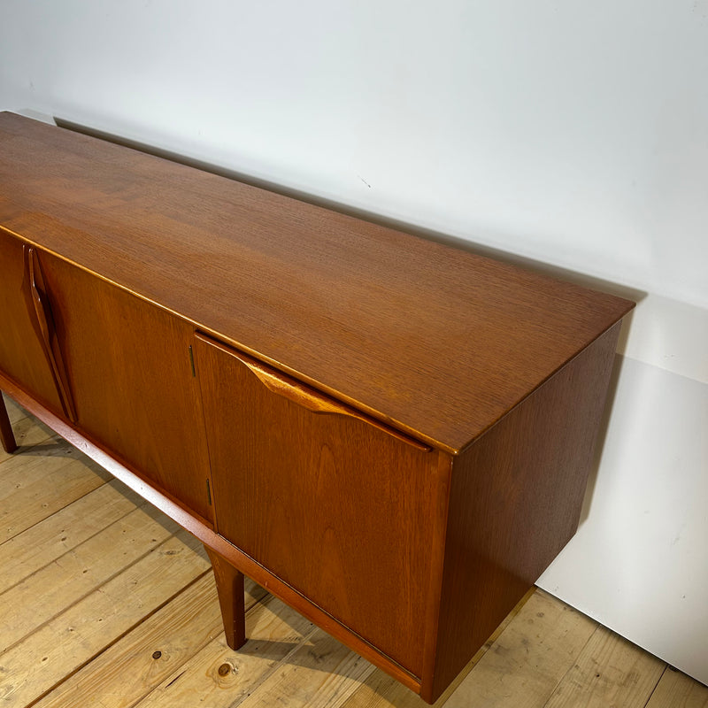 Sideboard di Jentique Furniture in teak, anni ’60