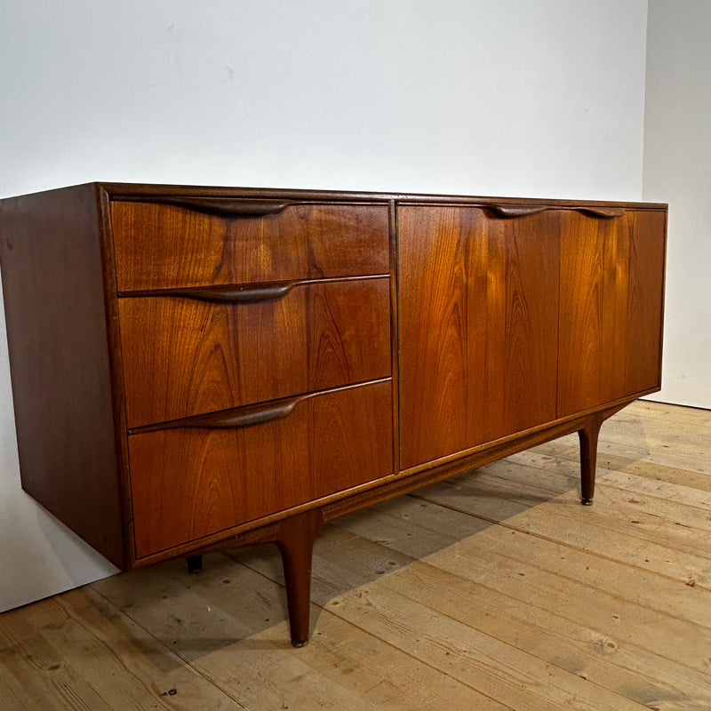Sideboard McIntosh, anni ’60